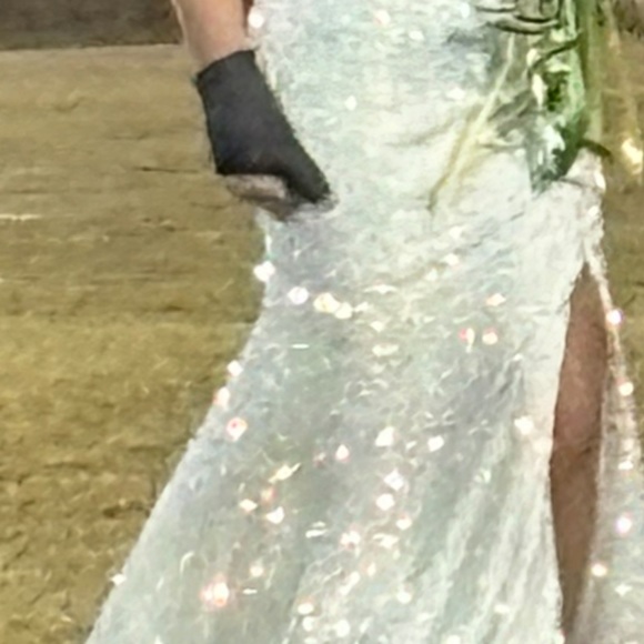 Sherri hill size 10. - Picture 2 of 2